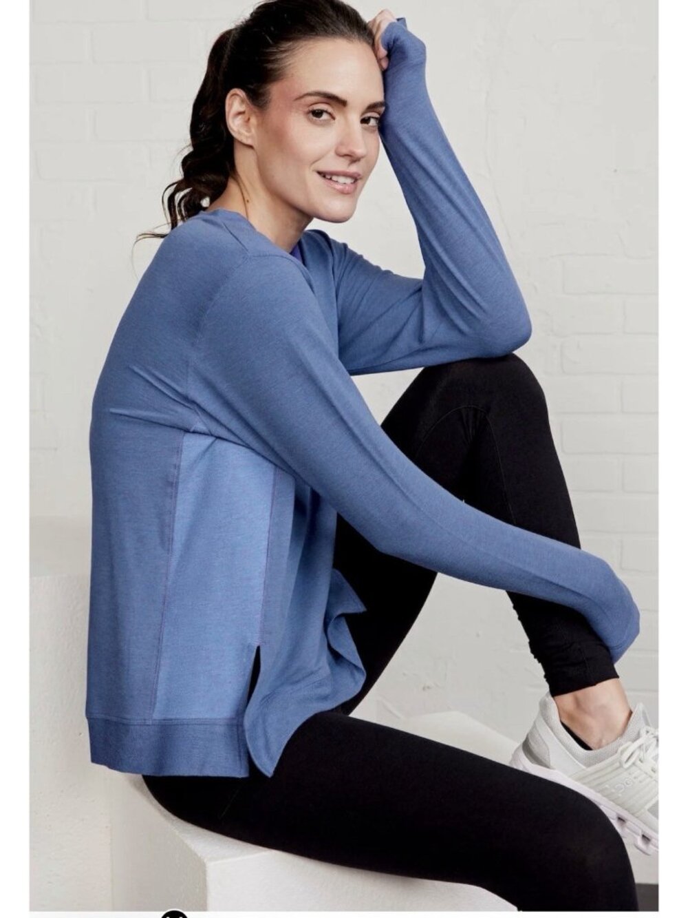 tasc Performance Riverwalk Women's M Blue French Terry Crewneck Bamboo Blend